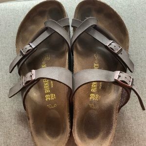 Mayari Brown Birkenstocks size 39